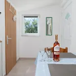 Tom شقة ستاريغغاد باكلينتسا